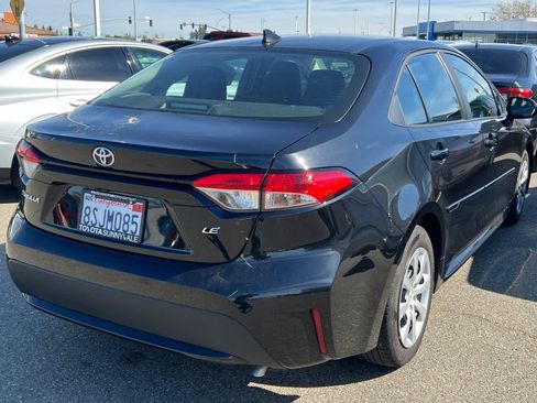 Certified 2020 Toyota Corolla LE image 4