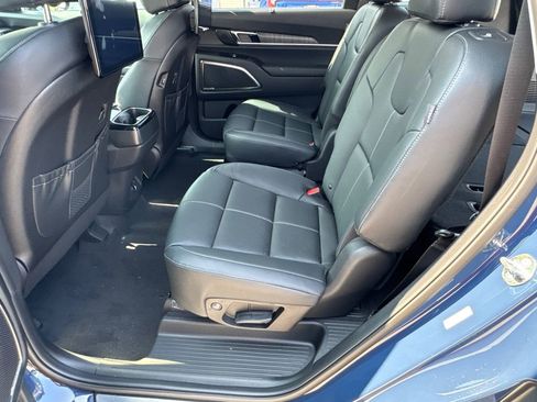 New 2025 Kia Telluride SX w/ SX Captain's Chair Package image 22