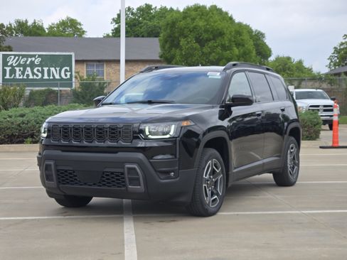 New 2026 Jeep Cherokee Laredo AWD/4WD image 2