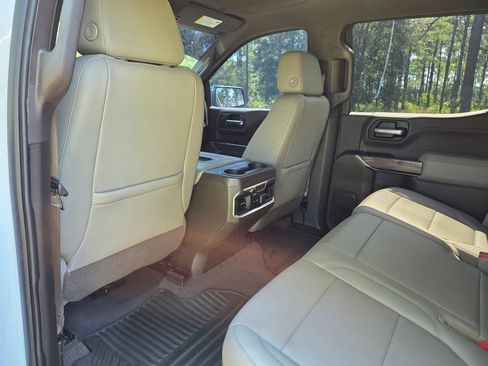 Used 2019 Chevrolet Silverado 1500 LTZ w/ LTZ Texas Edition AWD/4WD image 17