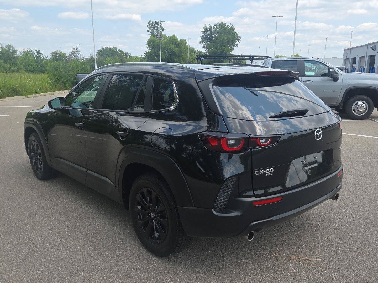 Used 2025 MAZDA CX-50 AWD 2.5 S w/ Preferred Package image 3