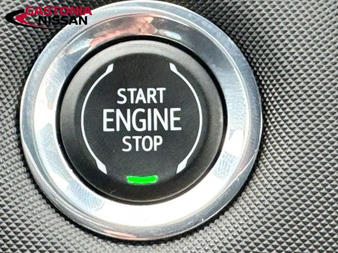 Used 2023 Chevrolet Colorado Z71 w/ Z71 Convenience Package 2 image 25