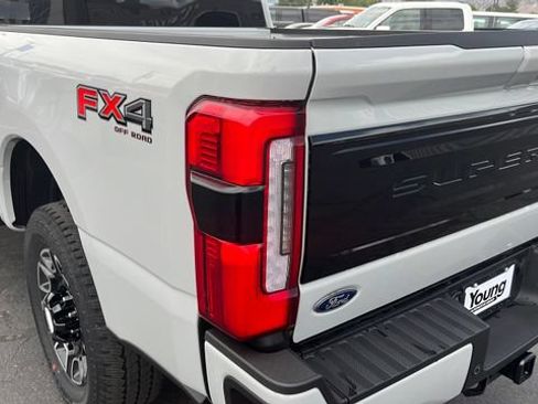 Used 2025 Ford F350 Platinum AWD/4WD image 15
