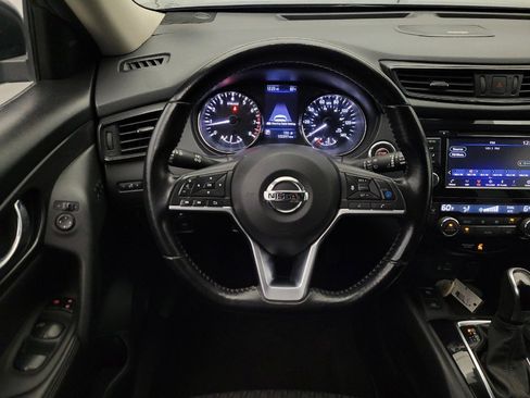 Used 2020 Nissan Rogue SV w/ Sun & Sound Touring Package FWD image 22