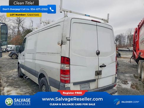 Used 2017 Freightliner Sprinter 2500 w/ Convenience Package RWD image 3