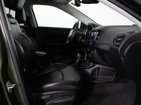 Used 2019 Jeep Compass Limited image 40