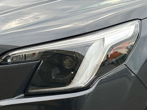 Used 2022 Subaru Forester Limited AWD/4WD image 10