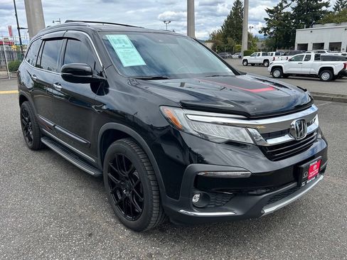 Used 2019 Honda Pilot Touring image 3