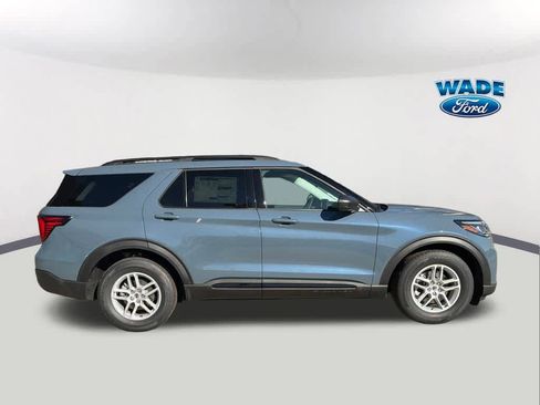New 2026 Ford Explorer Active w/ Active Comfort Package image 4