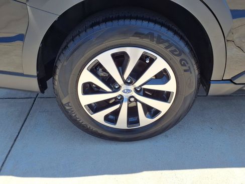 Certified 2025 Subaru Outback Premium AWD/4WD image 26