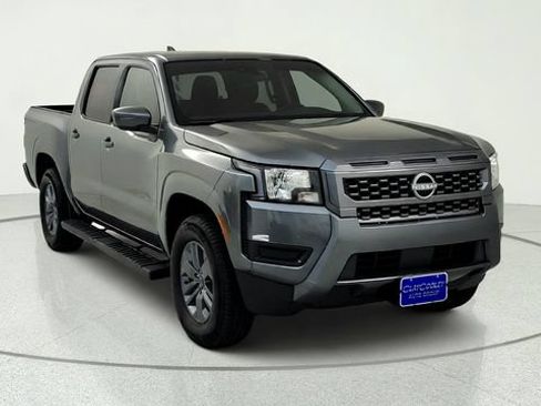 Certified 2025 Nissan Frontier SV RWD image 1