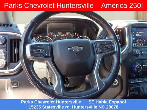 Used 2020 Chevrolet Silverado 1500 LT Trail Boss AWD/4WD image 3