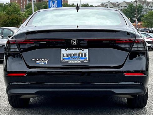 Certified 2023 Honda Accord EX image 4
