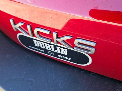 New 2026 Nissan Kicks SR w/ Cold Weather Package FWD image 9