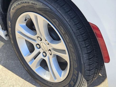 Used 2023 Dodge Charger SXT image 8