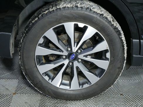 Used 2015 Subaru Outback 3.6R Limited image 9