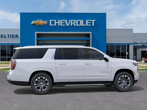 New 2026 Chevrolet Suburban LS RWD image 5