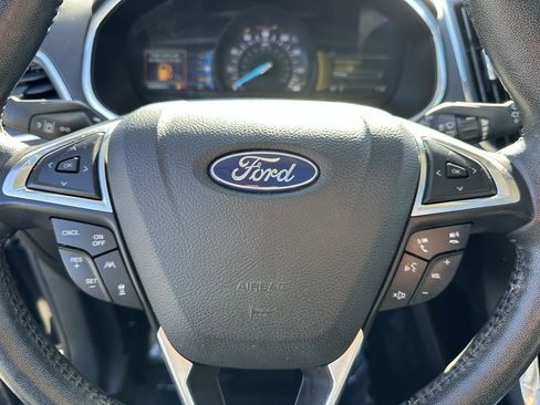 Used 2019 Ford Edge Titanium w/ Equipment Group 301A image 23