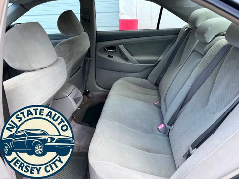 Used 2007 Toyota Camry LE FWD image 5