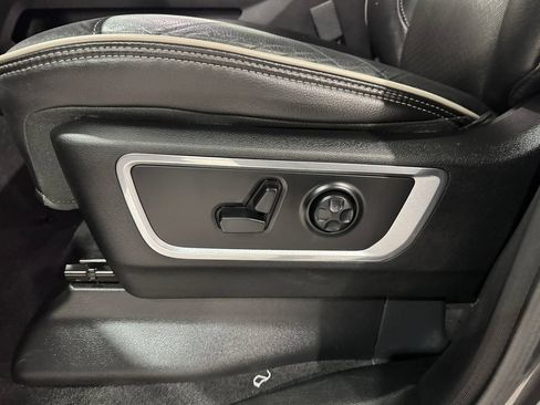 Used 2019 RAM 1500 Laramie AWD/4WD image 20