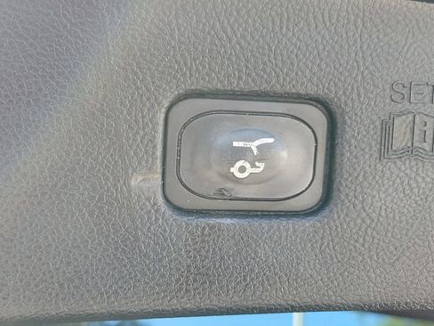 Used 2023 Ford Edge ST-Line AWD/4WD image 13