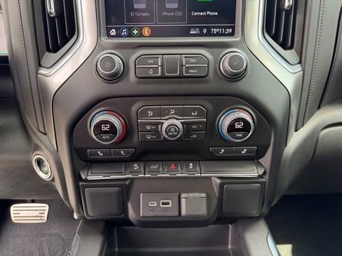 Used 2022 Chevrolet Silverado 1500 RST image 17