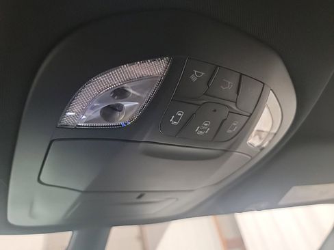 New 2025 Chrysler Pacifica Select image 22