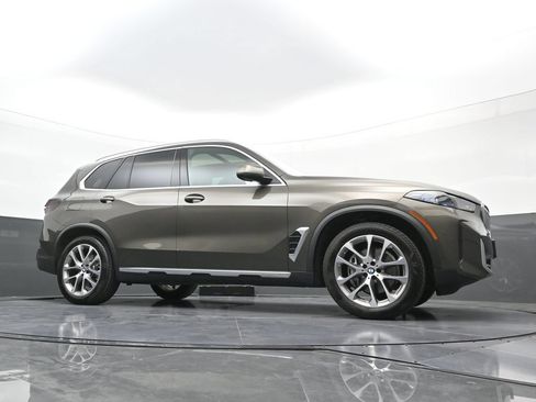 Used 2026 BMW X5 xDrive40i w/ Premium Package AWD/4WD image 21