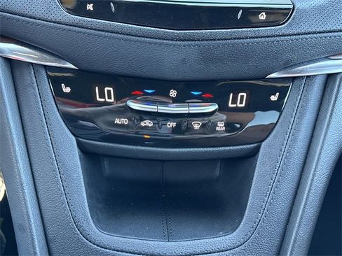 Used 2025 Cadillac XT5 Premium Luxury image 23