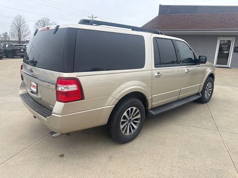 Used 2017 Ford Expedition EL XLT w/ Equipment Group 202A image 5