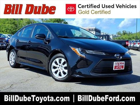 Certified 2024 Toyota Corolla LE FWD image 1