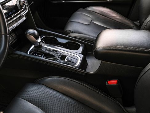 Used 2019 Hyundai Santa Fe AWD image 24