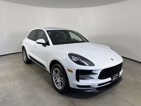 Certified 2020 Porsche Macan AWD/4WD image 9