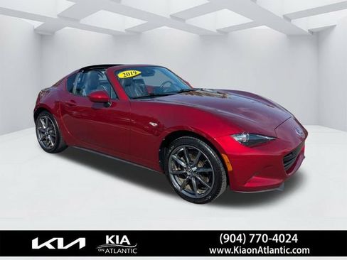 Used 2019 MAZDA MX-5 Miata RF Grand Touring RWD image 2