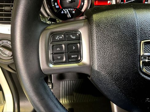 Used 2018 Dodge Journey Crossroad w/ Driver Convenience Group image 11