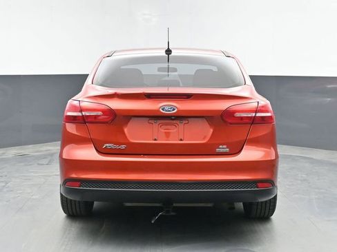 Used 2018 Ford Focus SE w/ Cold Weather Package image 13