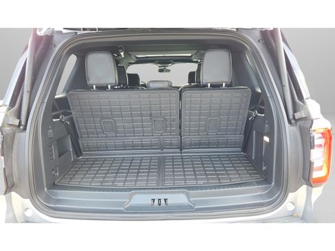 Used 2023 Ford Expedition Platinum RWD image 17