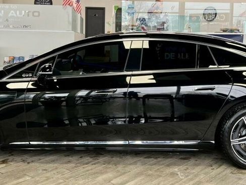 Used 2023 Mercedes-Benz EQS 580 4MATIC Sedan image 40