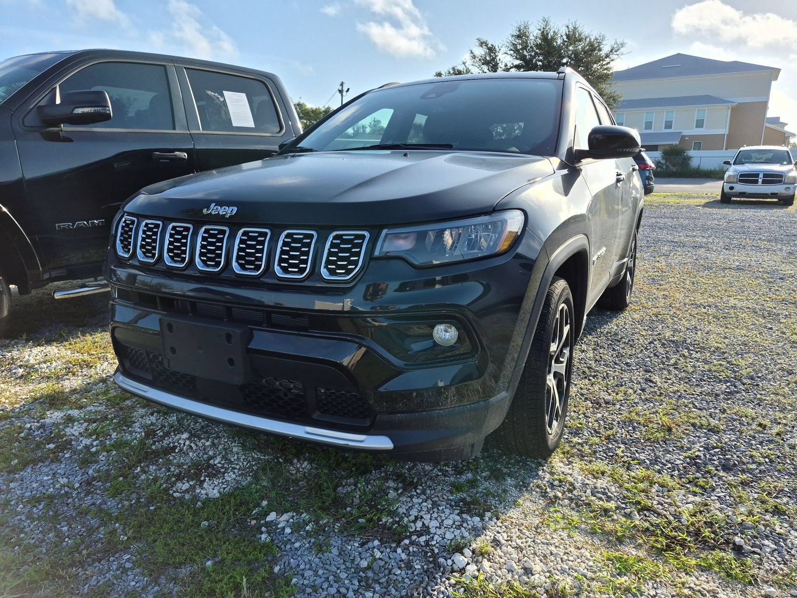 Used 2024 Jeep Compass Limited AWD/4WD image 1