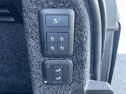Used 2020 Land Rover Range Rover Autobiography image 38