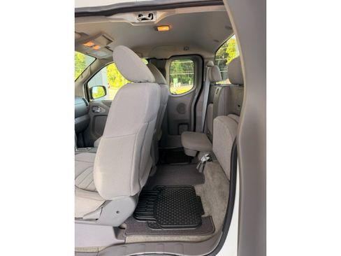 Used 2017 Nissan Frontier S RWD image 13