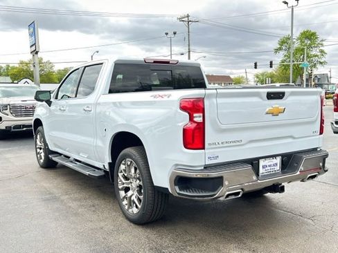 New 2026 Chevrolet Silverado 1500 LTZ w/ LTZ Premium Package AWD/4WD image 7