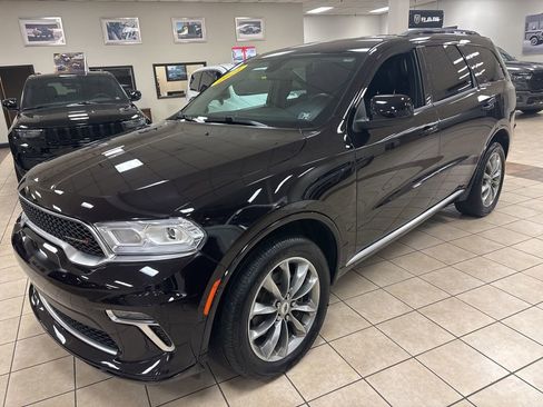 Used 2021 Dodge Durango SXT image 3