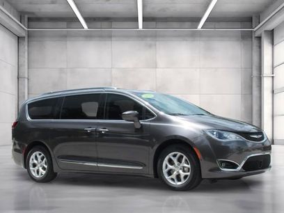 Used 2020 Chrysler Pacifica Touring-L Plus w/ Tire & Wheel Group