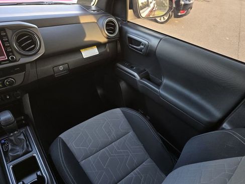 Used 2023 Toyota Tacoma TRD Sport w/ Advanced Technology Package image 21