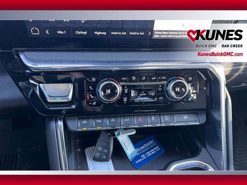 Used 2024 GMC Sierra 1500 AT4 w/ Technology Package image 20