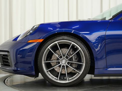 Used 2023 Porsche 911 Carrera image 41