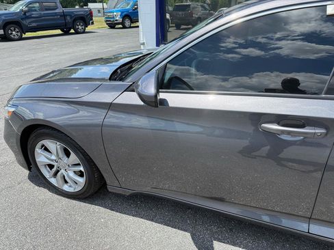 Used 2020 Honda Accord LX image 3