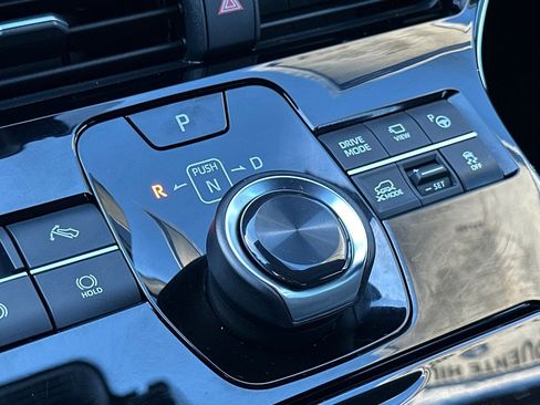 Certified 2023 Subaru Solterra AWD image 24