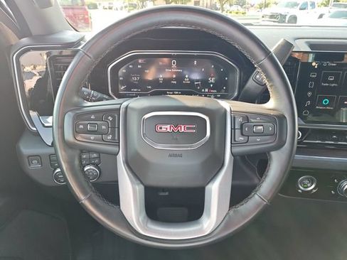 Used 2024 GMC Sierra 1500 SLT AWD/4WD image 17